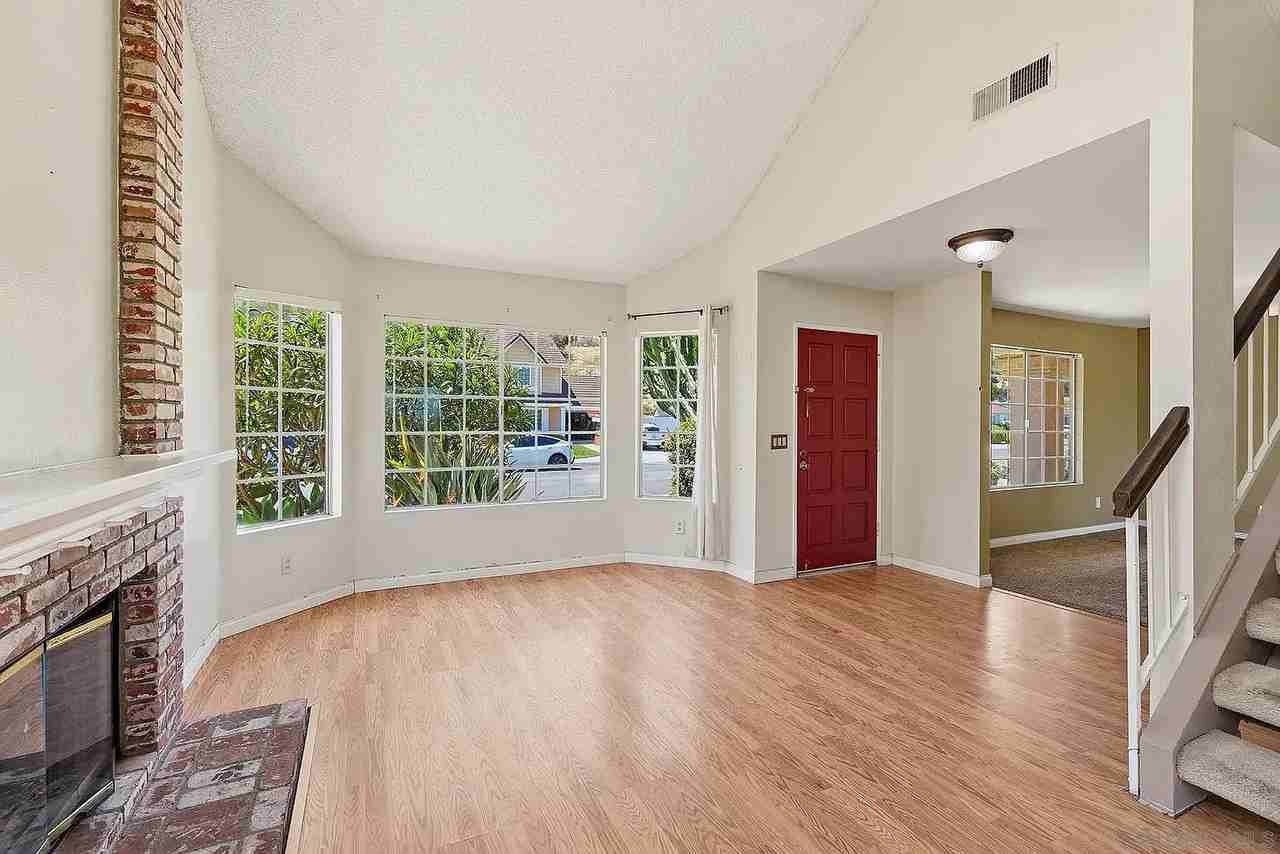 4852 Northerly St - Photo 3 of 20