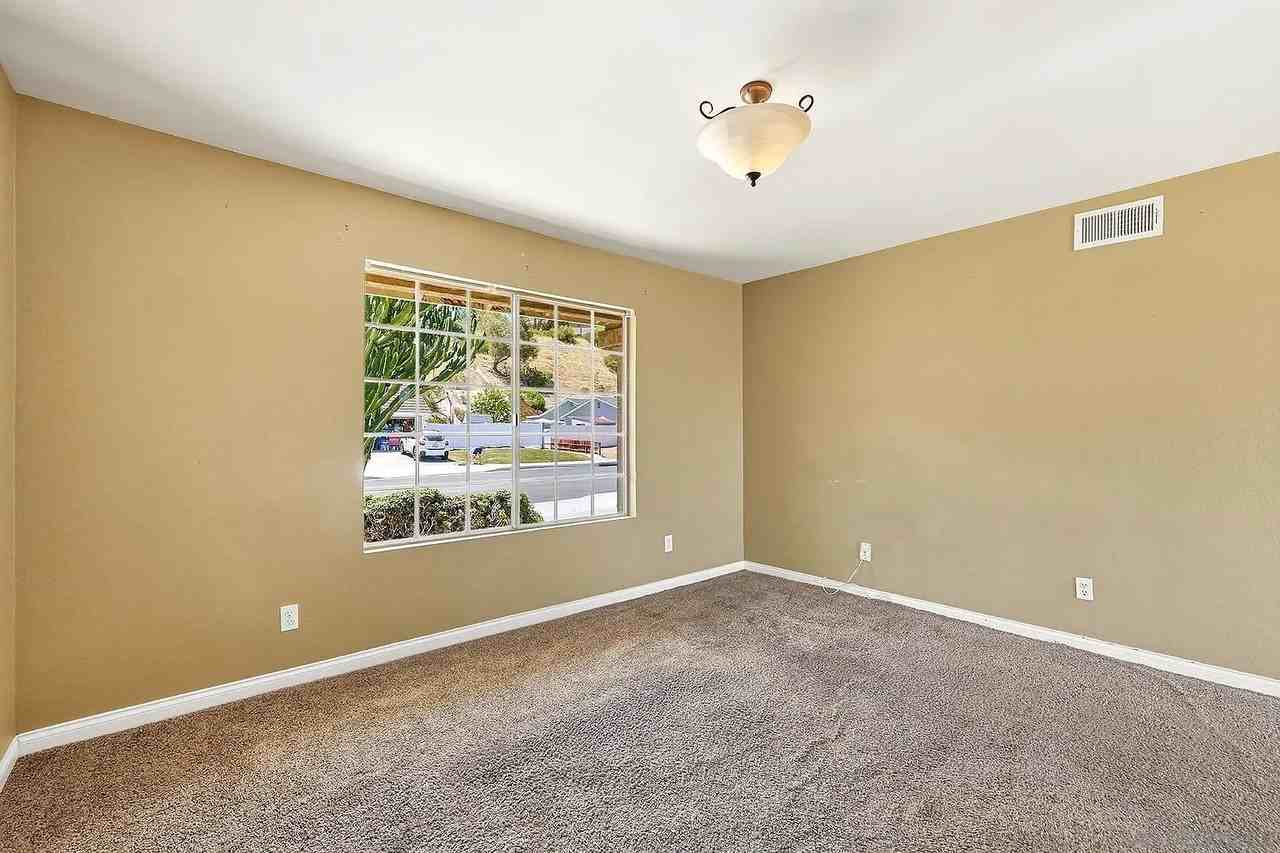 4852 Northerly St - Photo 7 of 20
