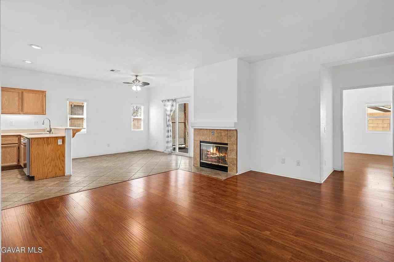 443 Corona Ct - Photo 3 of 16