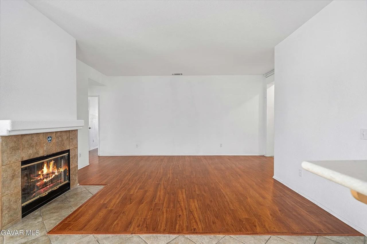 443 Corona Ct - Photo 4 of 16