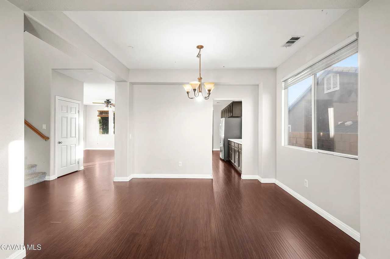4028 Portola Dr - Photo 4 of 20