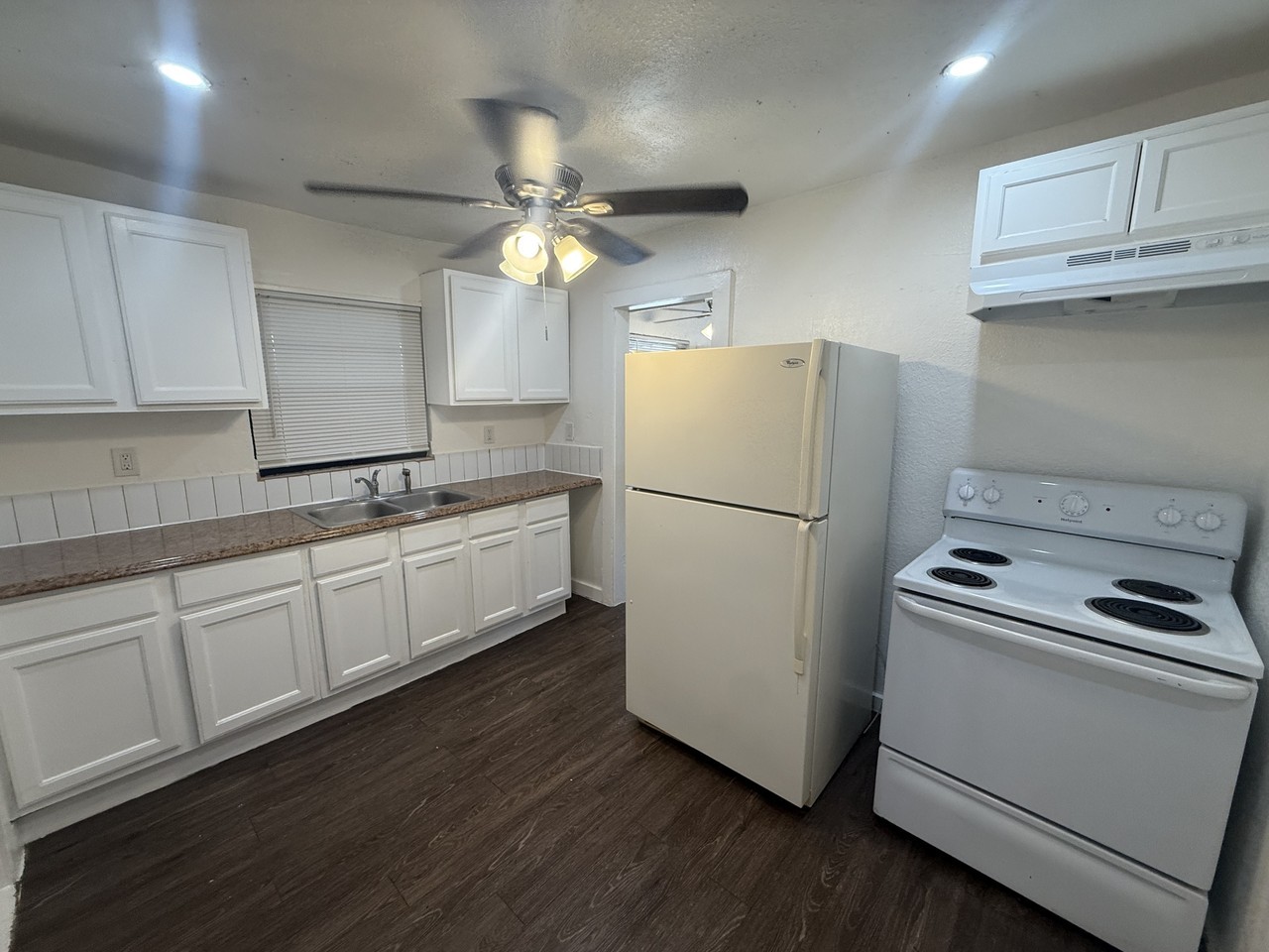 246 Benita St #246 - Photo 7 of 19