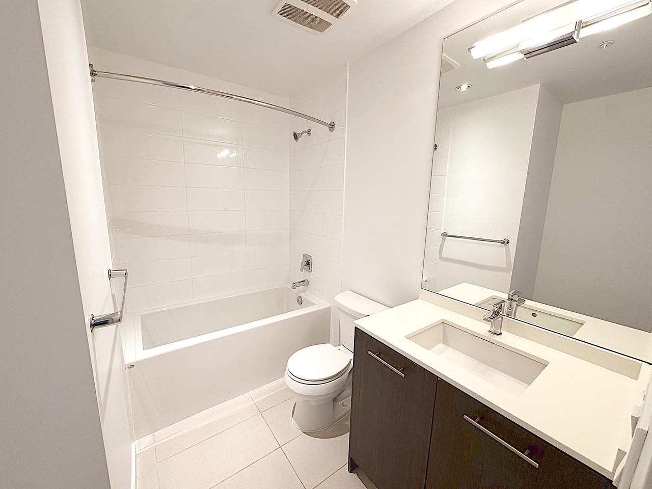 97 Georgia St W #1602
