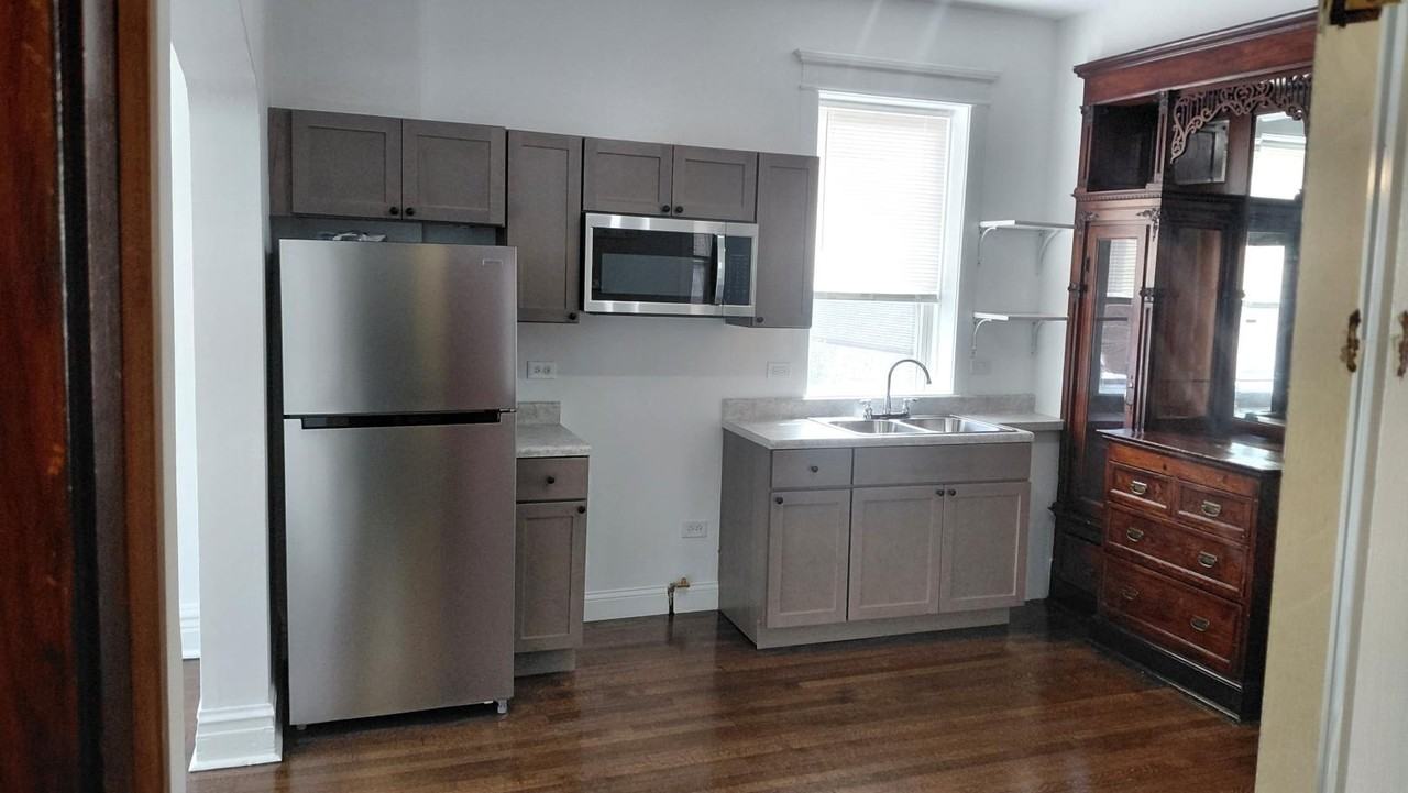 3503 W 26th St #9 - Photo 2 of 11
