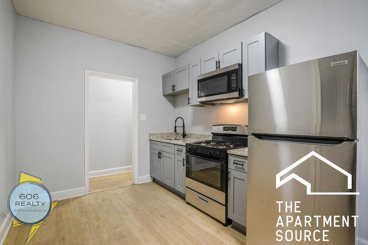 5250 S Drexel Ave #3E - Photo 2 of 16
