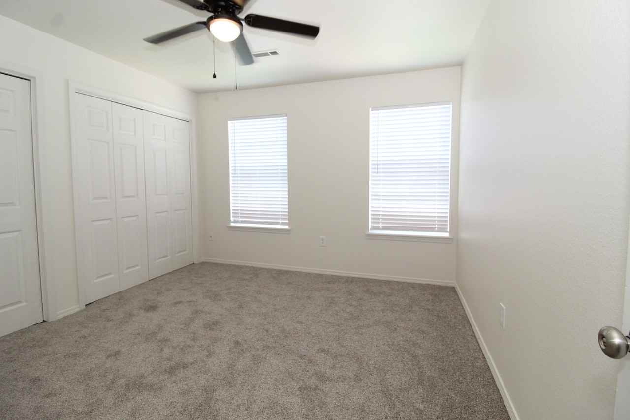 5 Iris Way #A - Photo 3 of 27