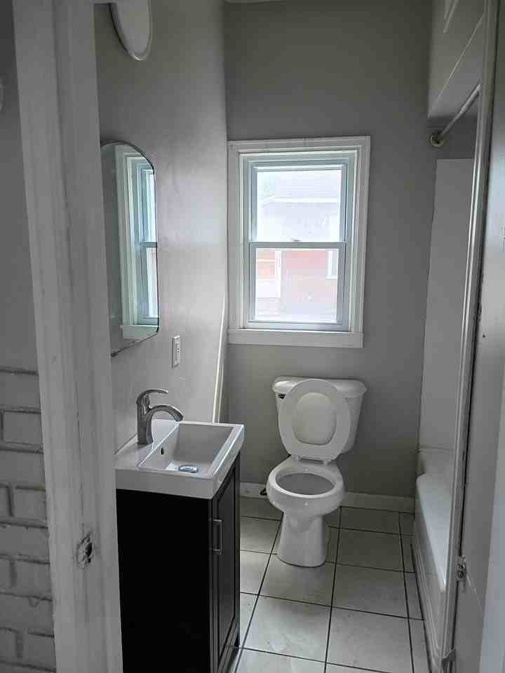 3430 Maple St #LWR - Photo 3 of 12