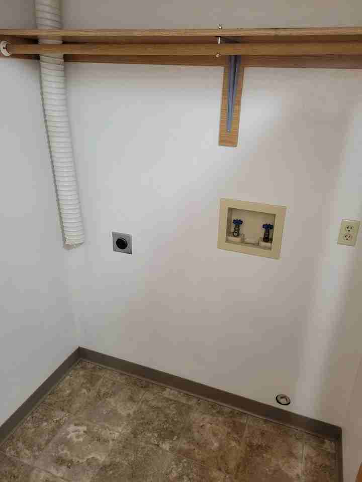 115 Tyler Way #1 - Photo 6 of 18