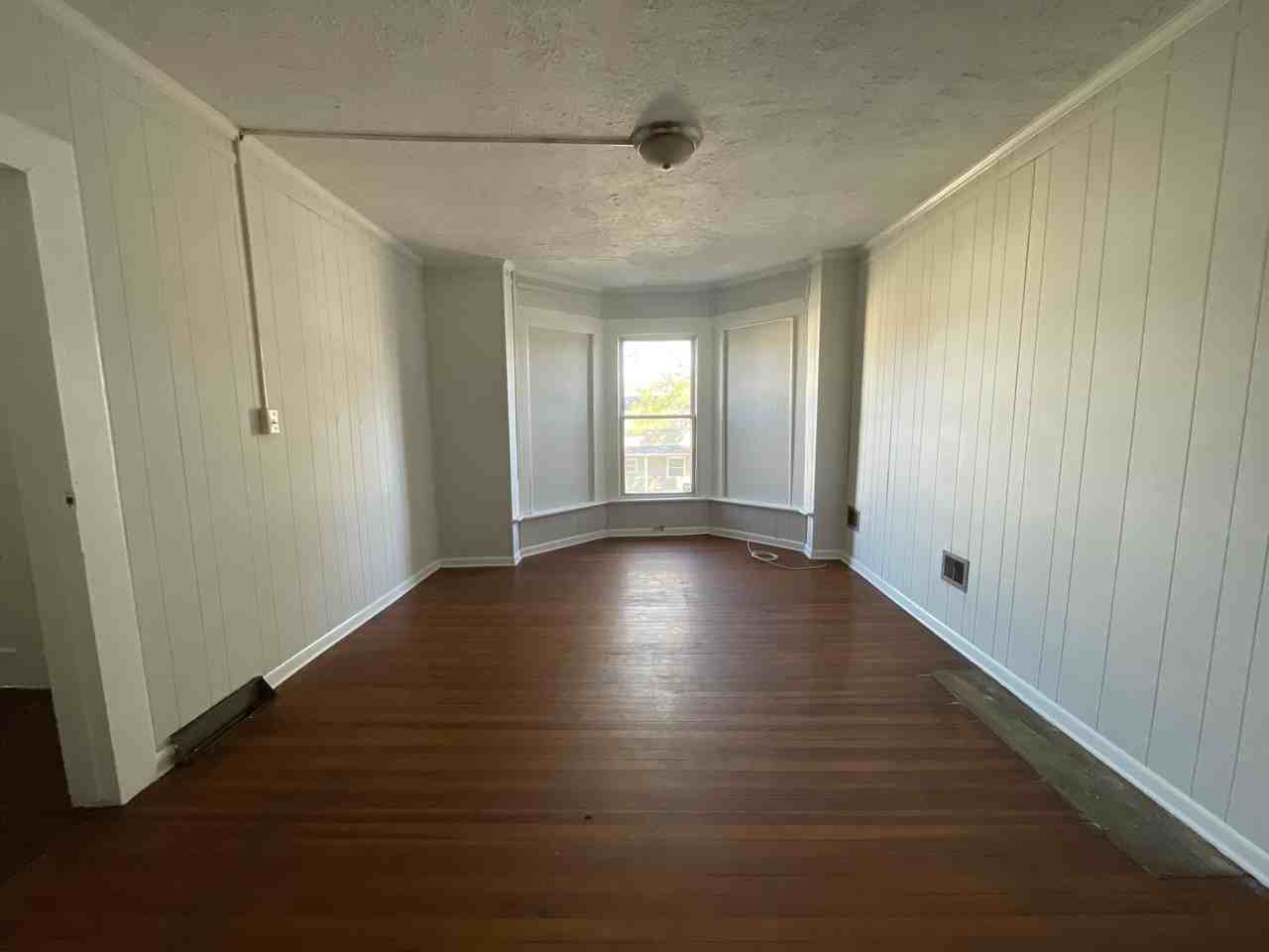 1809 Cliff St #B - Photo 7 of 8