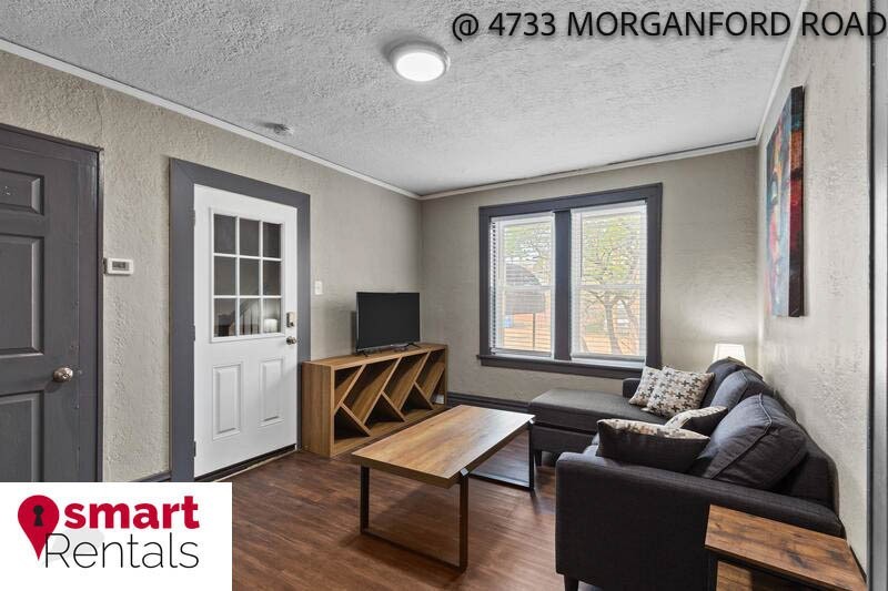 4733 Morganford Rd #4 - Photo 3 of 8