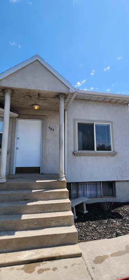 585 Southwest #UP - Photo 6 of 21