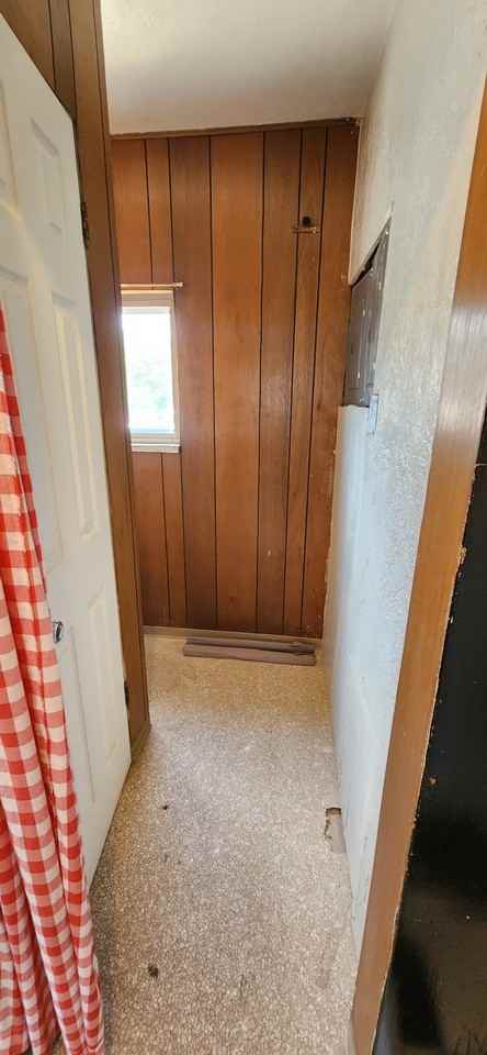 585 Southwest #UP - Photo 7 of 21