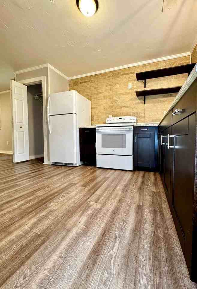 2724 Griffin St - Photo 5 of 11