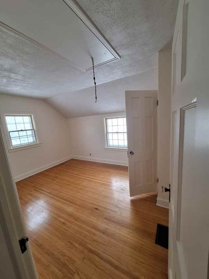 1 Brook Rd - Photo 4 of 23