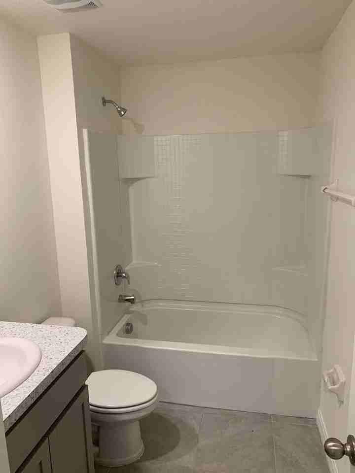 16763 Parker River St - Photo 6 of 24