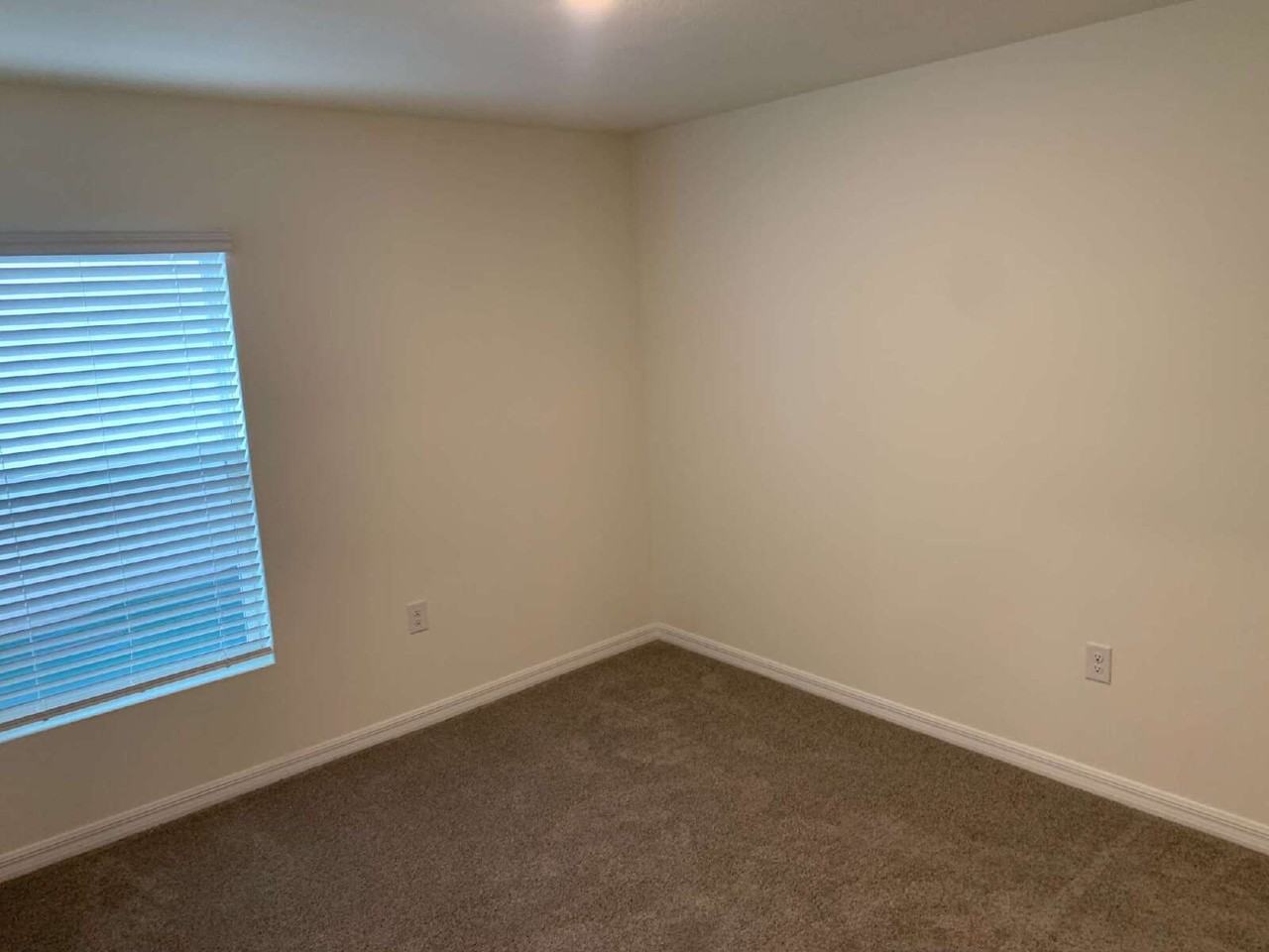 16763 Parker River St - Photo 7 of 24