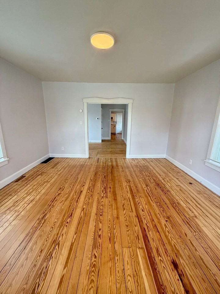 37 N Kinzer Rd - Photo 5 of 40
