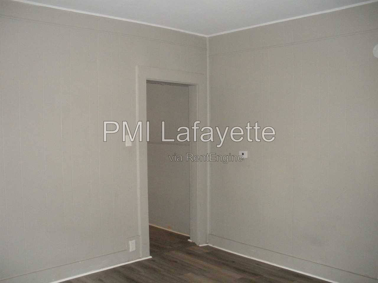 1914 State St #2 - Photo 3 of 23