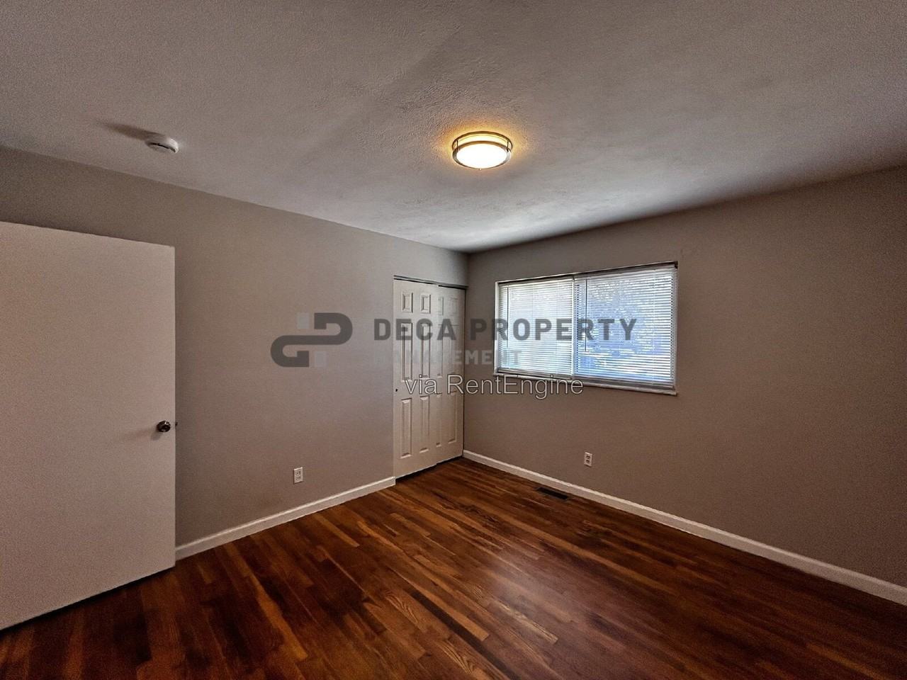 3937 Sims Ave - Photo 7 of 13