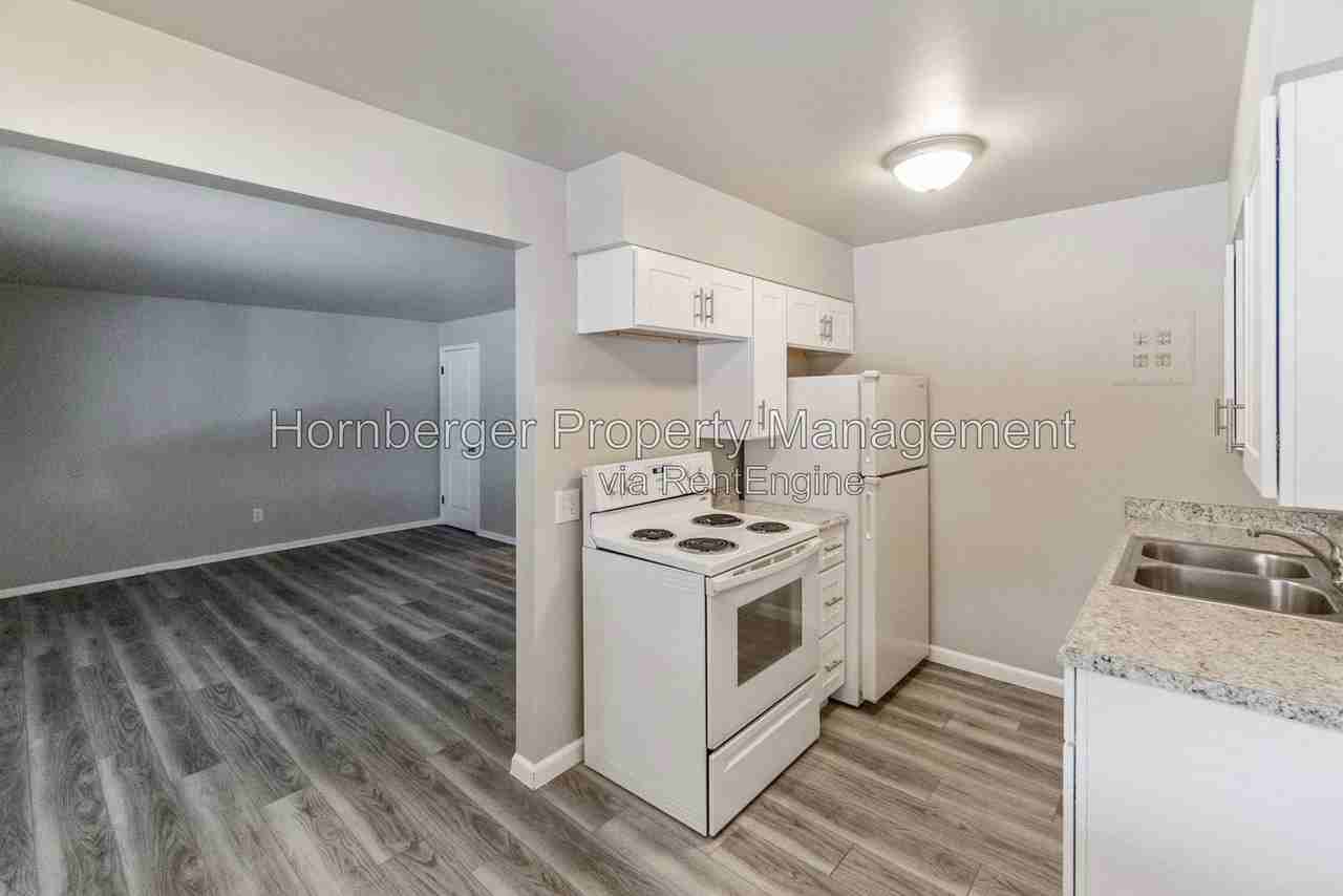 1512 N Post St - Photo 4 of 9