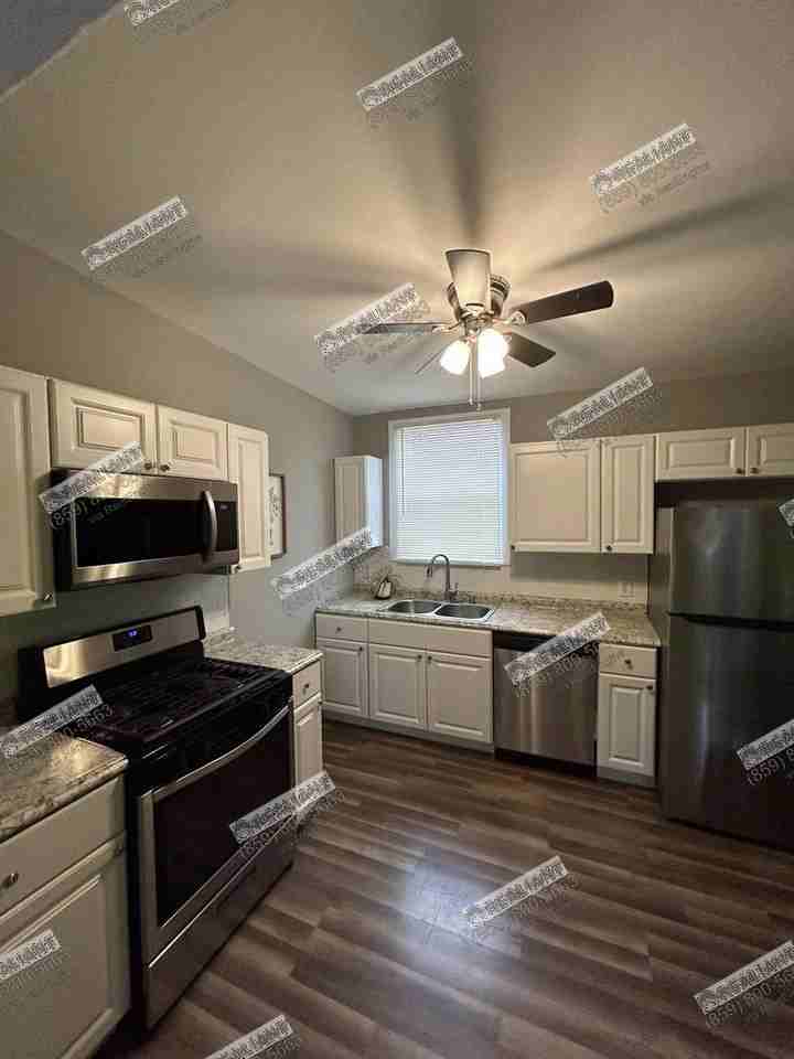 1920 Scott Blvd - Photo 4 of 15