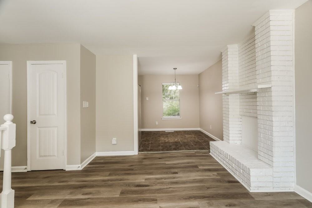 232 Glenvalley Ln Nw - Photo 7 of 17