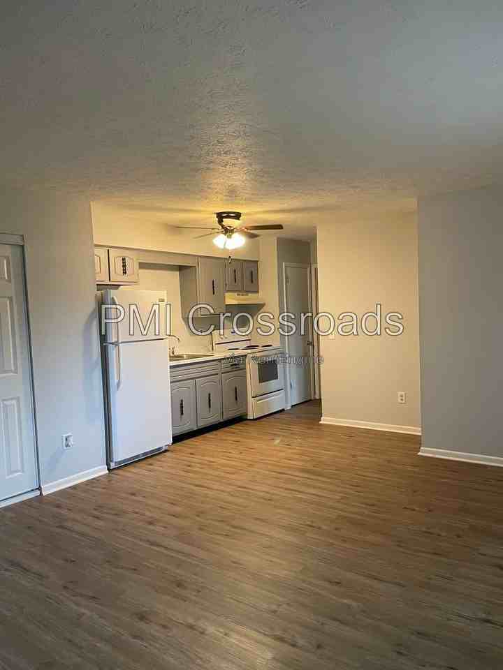 1814 Whipple Ave Nw #7 - Photo 2 of 8