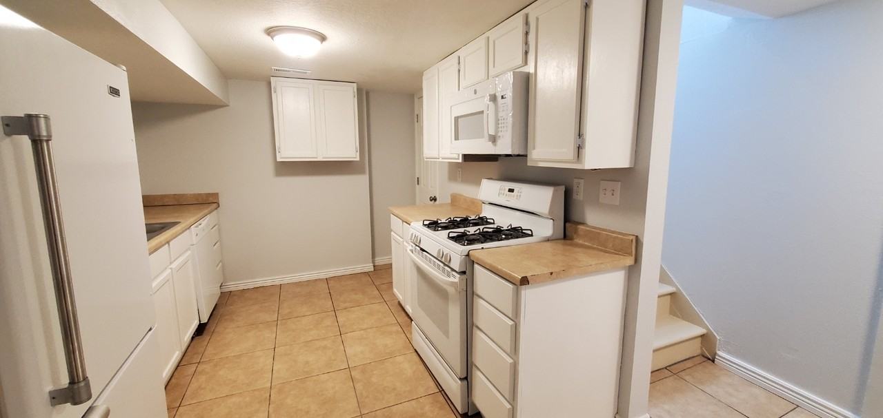 5295 Sw; #B - Photo 7 of 12
