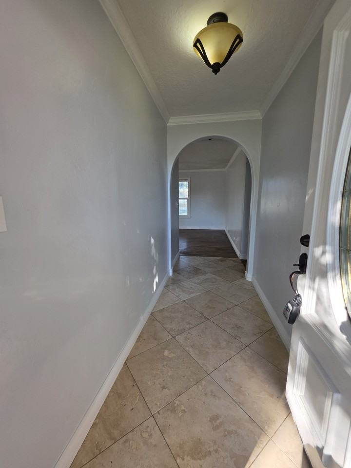 7222 Sw; #A - Photo 4 of 18