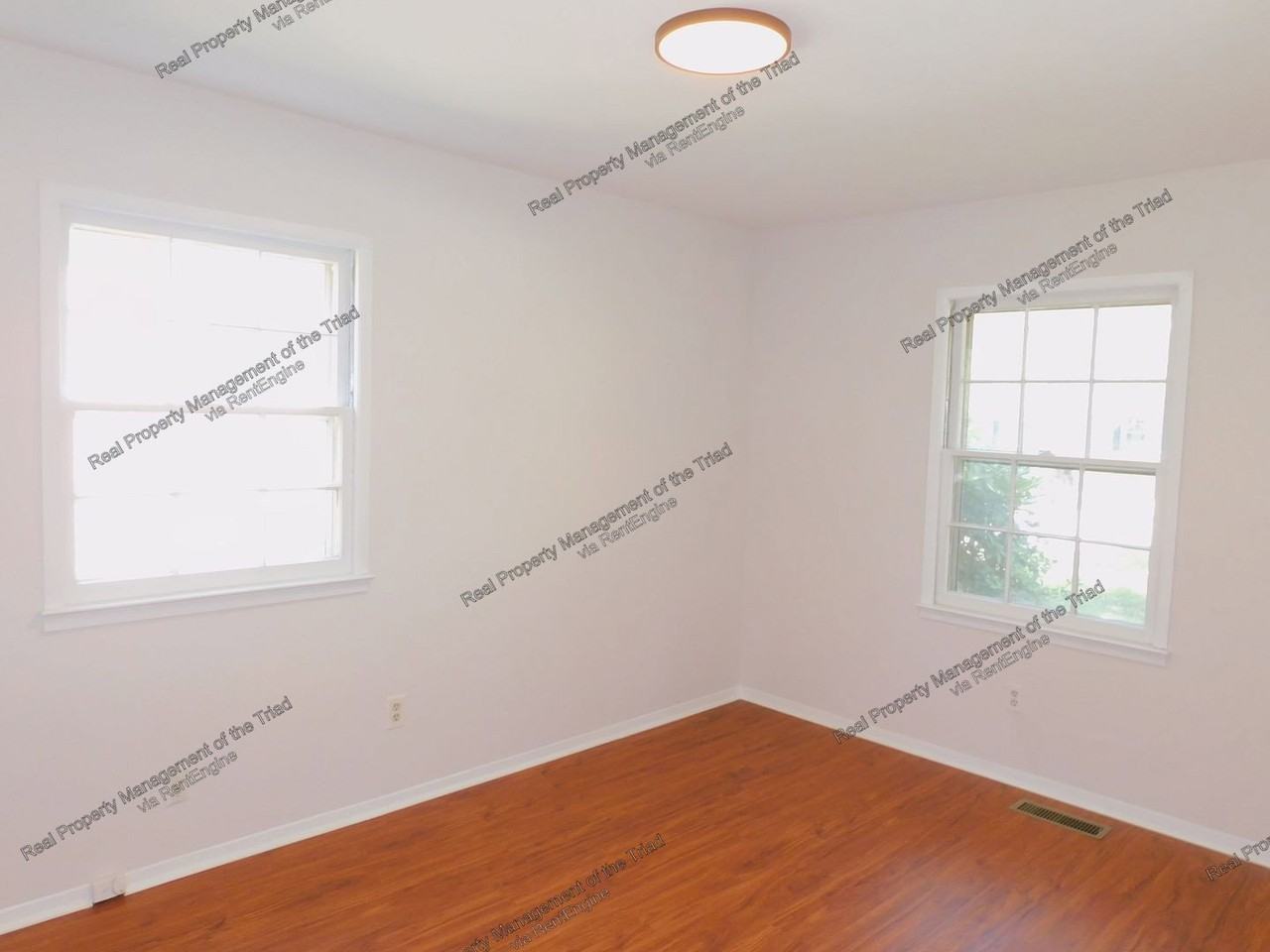 4120 Olympia Dr - Photo 5 of 20