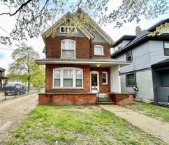 815 W Walnut St #1 - Photo 1 of 1