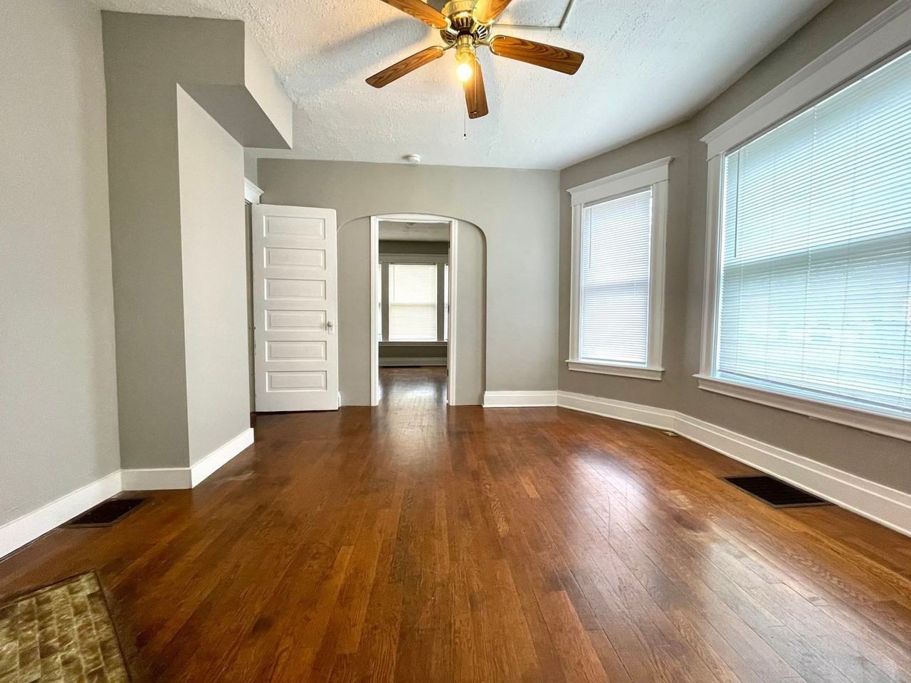 815 W Walnut St #1 - Photo 5 of 11