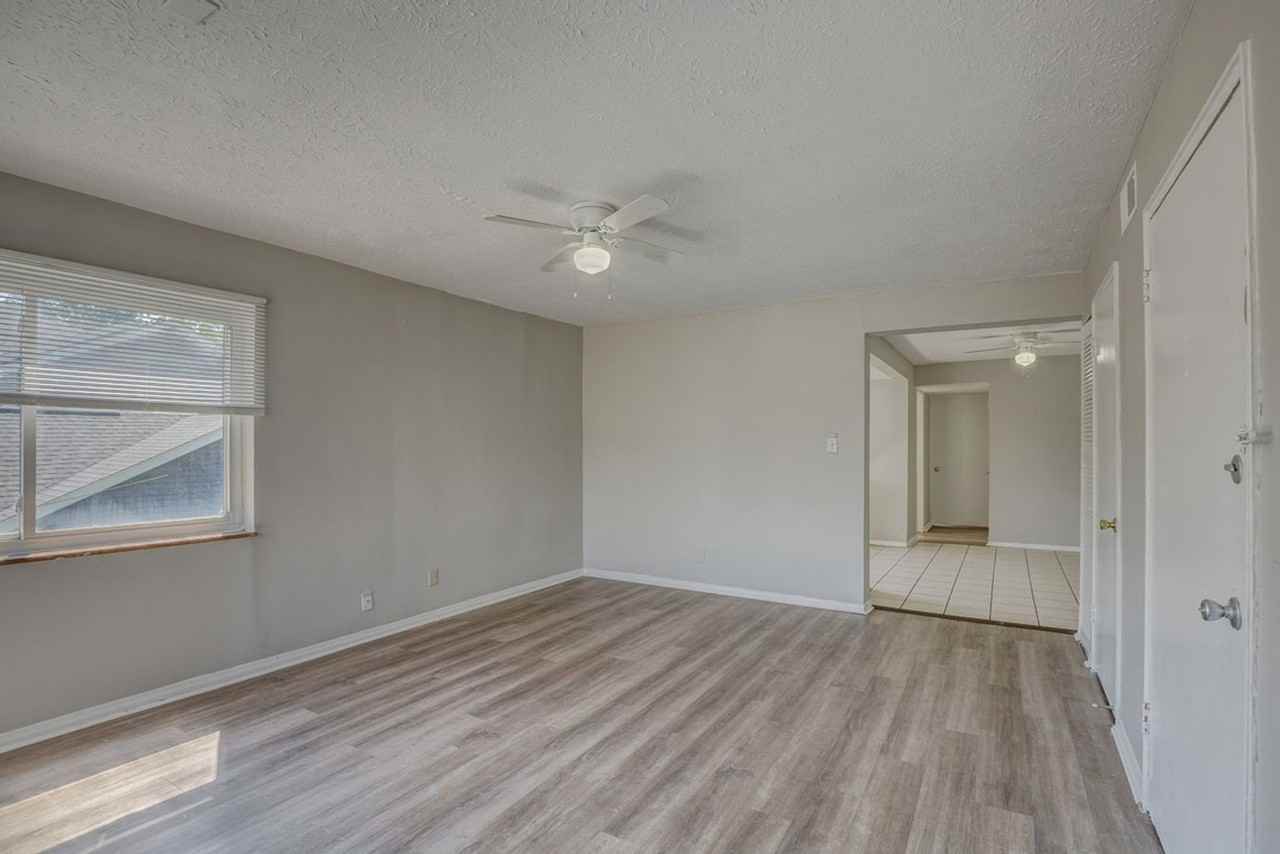 783 N Fred Shuttlesworth Cir #4 - Photo 6 of 15