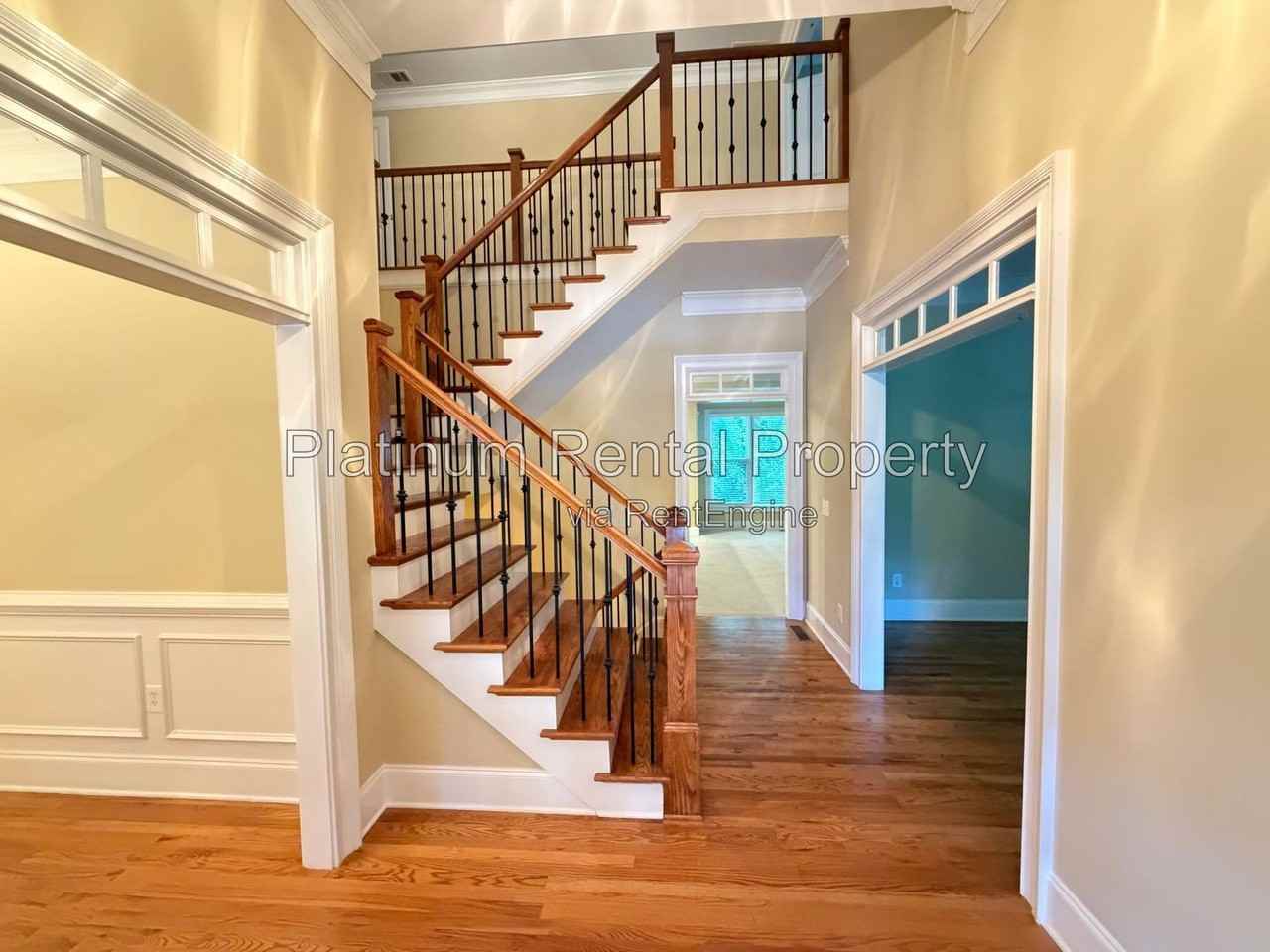 8015 Wakehurst Pl - Photo 5 of 50