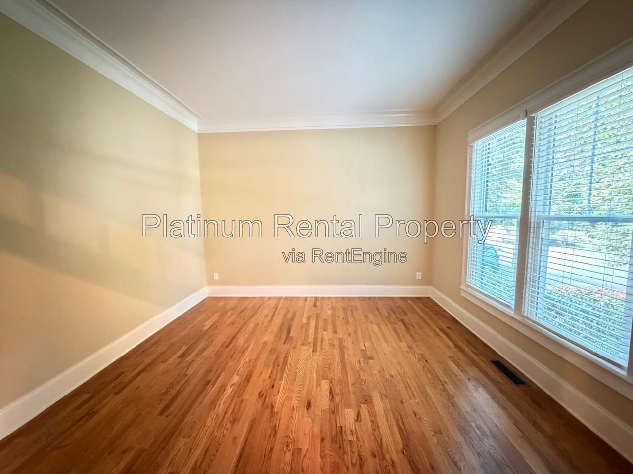 8015 Wakehurst Pl - Photo 7 of 50