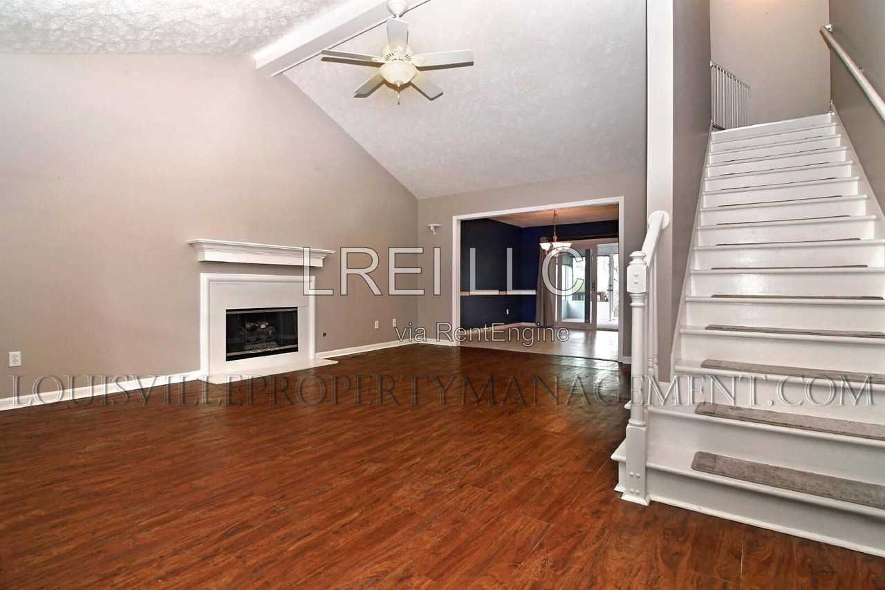 4625 Oak Pointe Dr - Photo 3 of 29