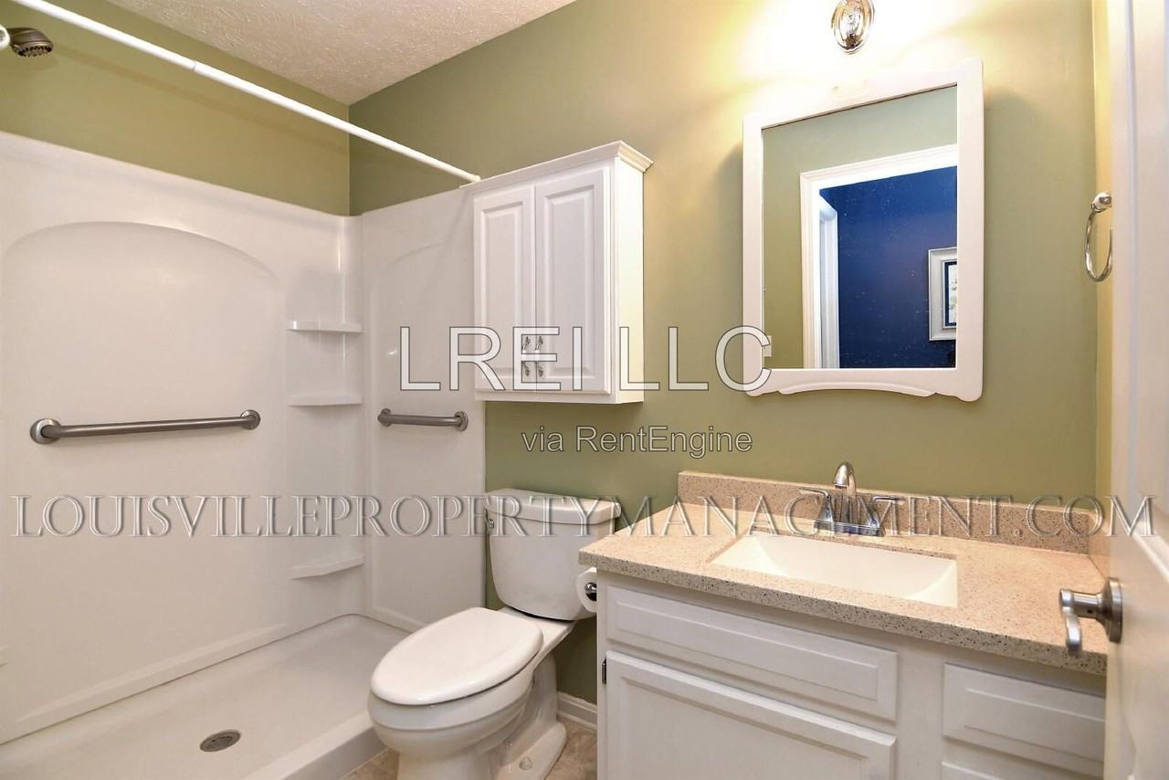 4625 Oak Pointe Dr - Photo 7 of 29