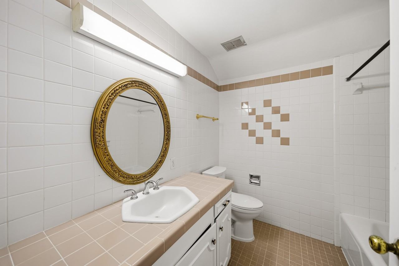 9719 I Dr - Photo 4 of 26