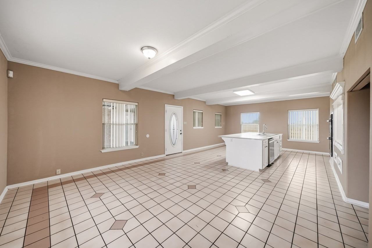 9719 I Dr - Photo 5 of 26