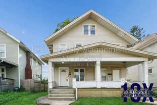 130 S Richardson Ave - Photo 1 of 1