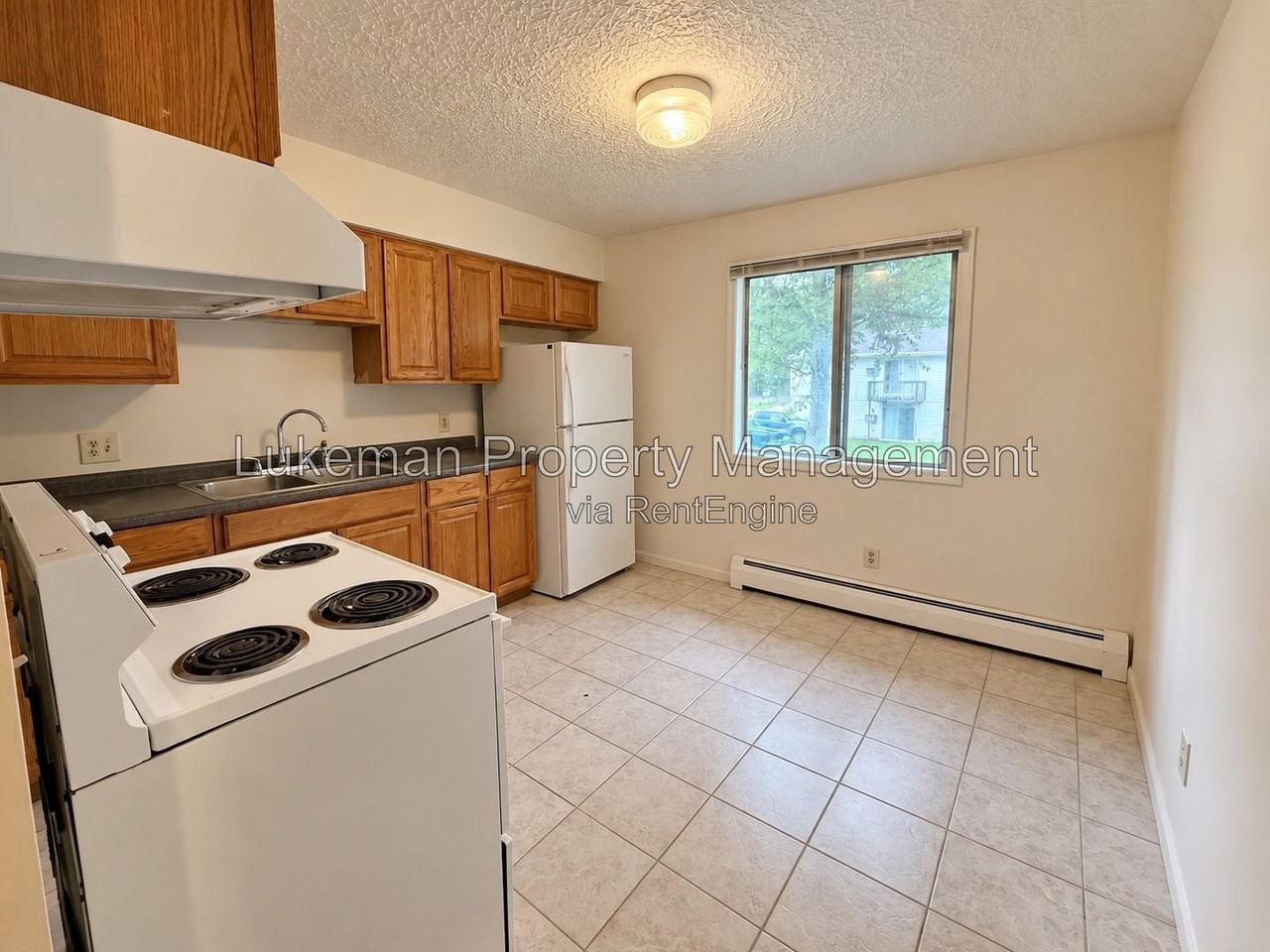 1329 Huntington Ave #3 - Photo 4 of 11