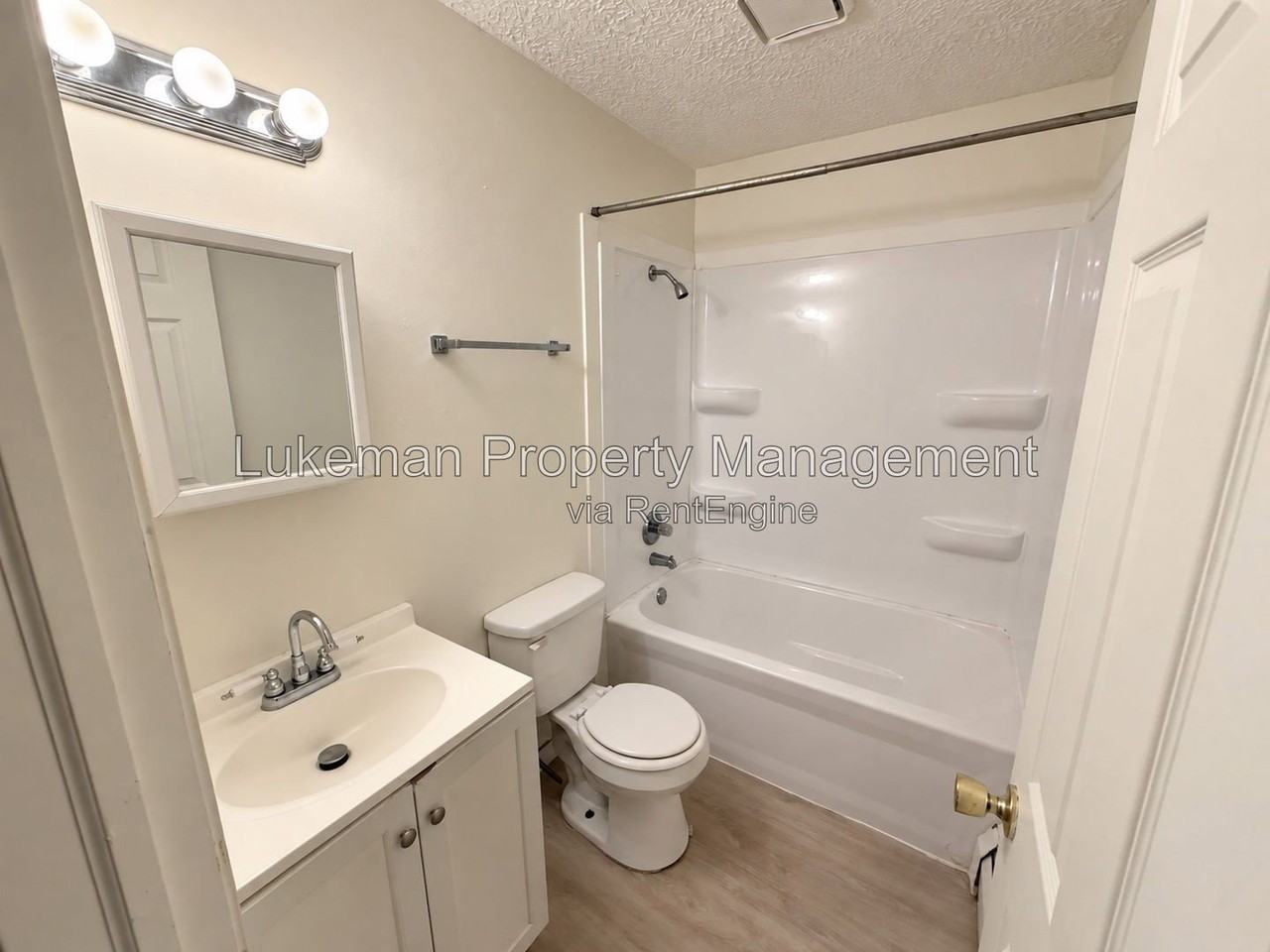 1329 Huntington Ave #3 - Photo 7 of 11