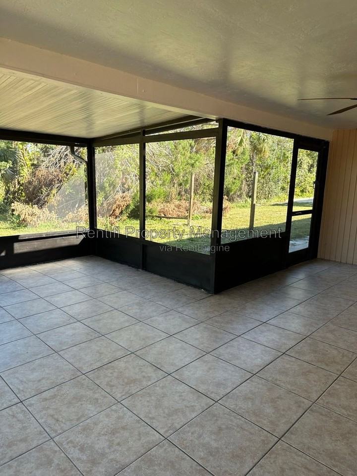 803 Se 24th Ave - Photo 4 of 21