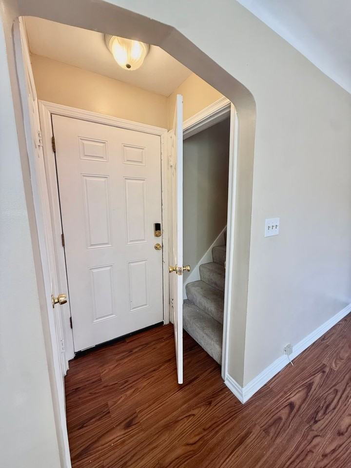 2650 Cedarbrook Dr - Photo 4 of 24