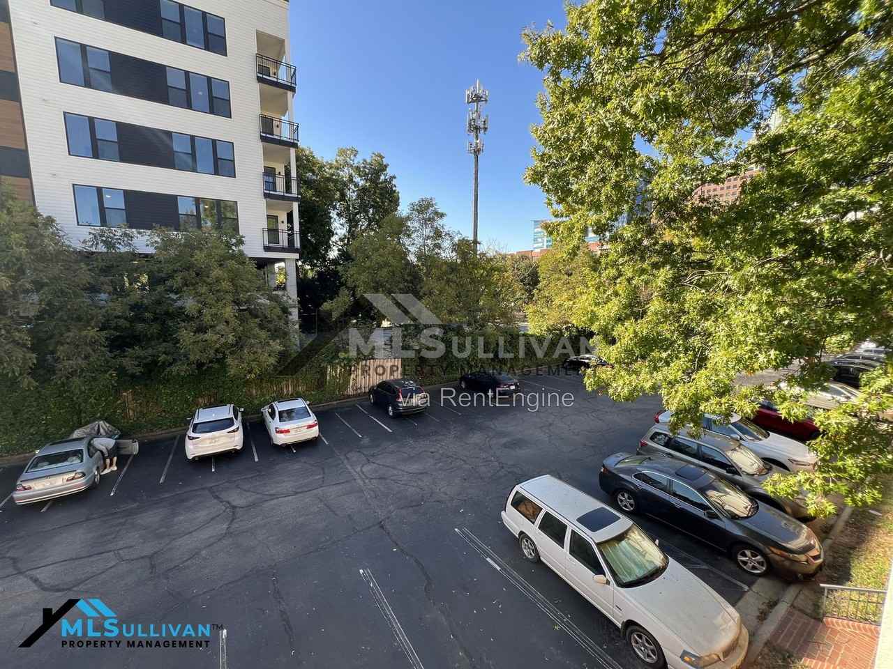 256 E Davie St - Photo 3 of 50