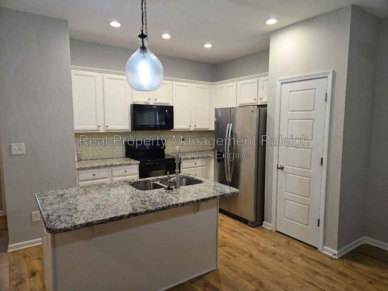 73 Cullen Ct - Photo 2 of 12