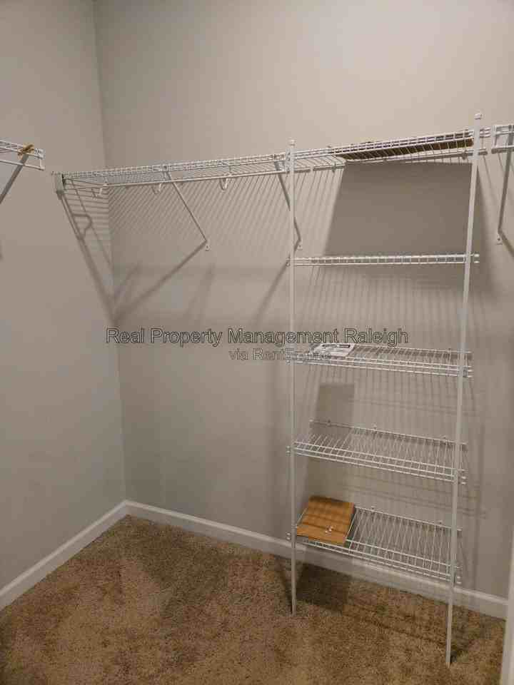 73 Cullen Ct - Photo 7 of 12