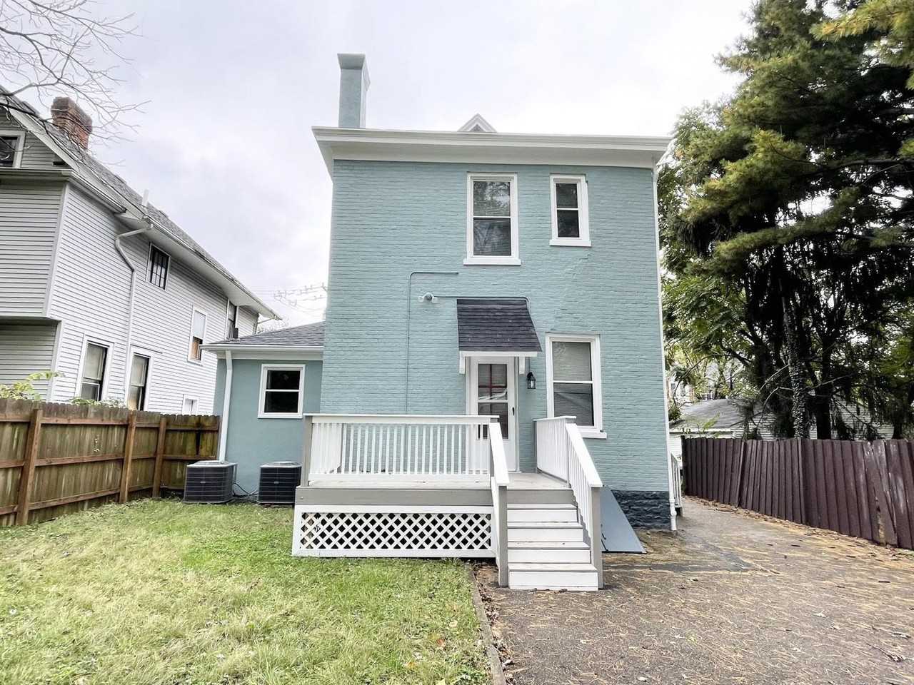 1914 Waverly Ave #1 - Photo 2 of 9