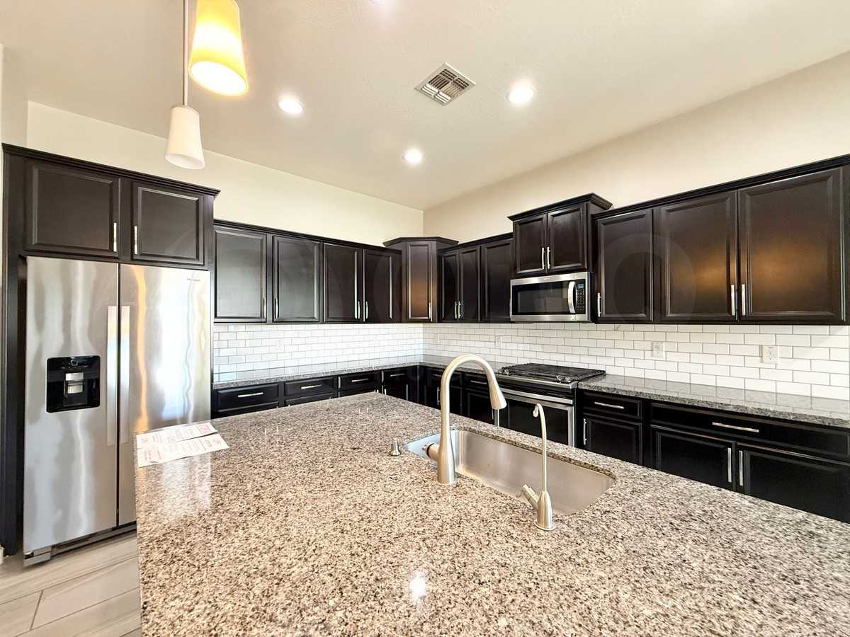 64 N Abalone Ct - Photo 3 of 30
