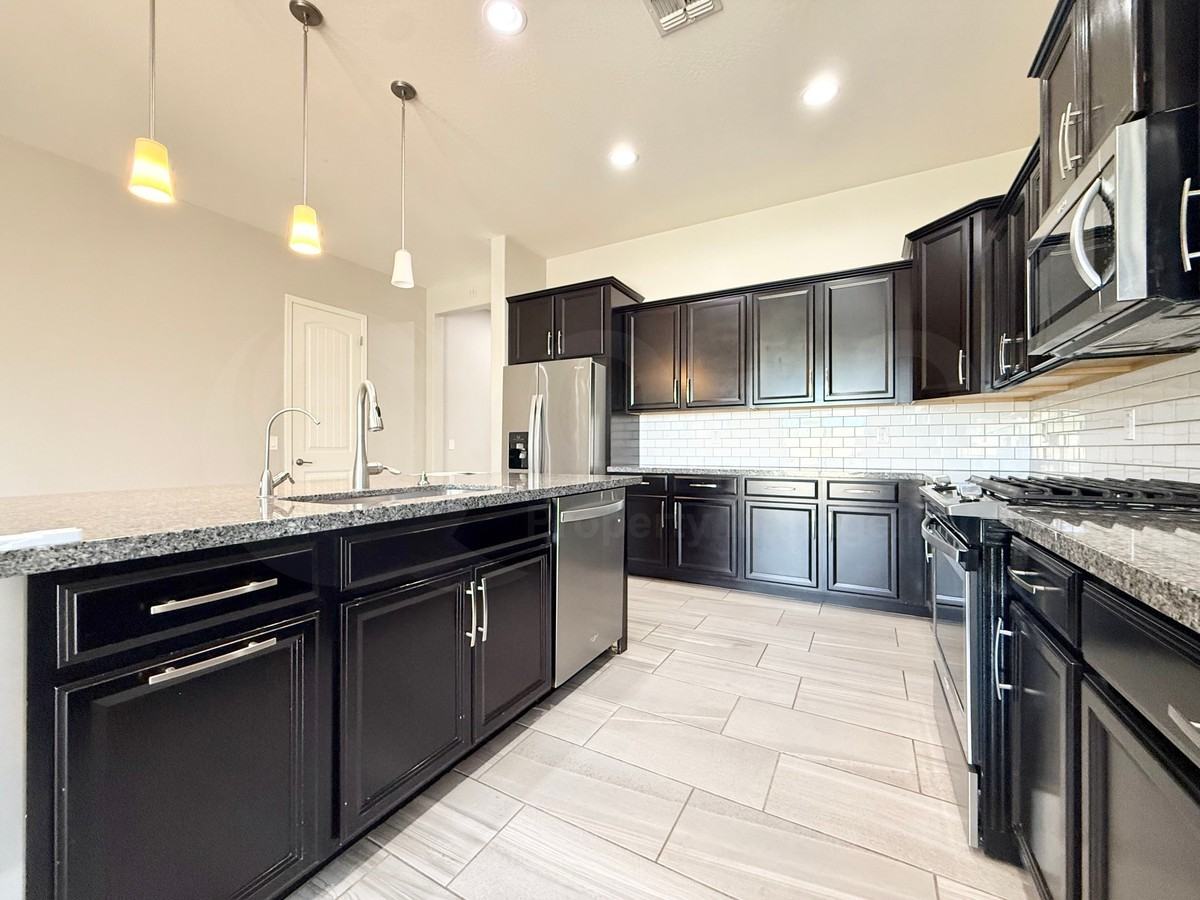 64 N Abalone Ct - Photo 4 of 30